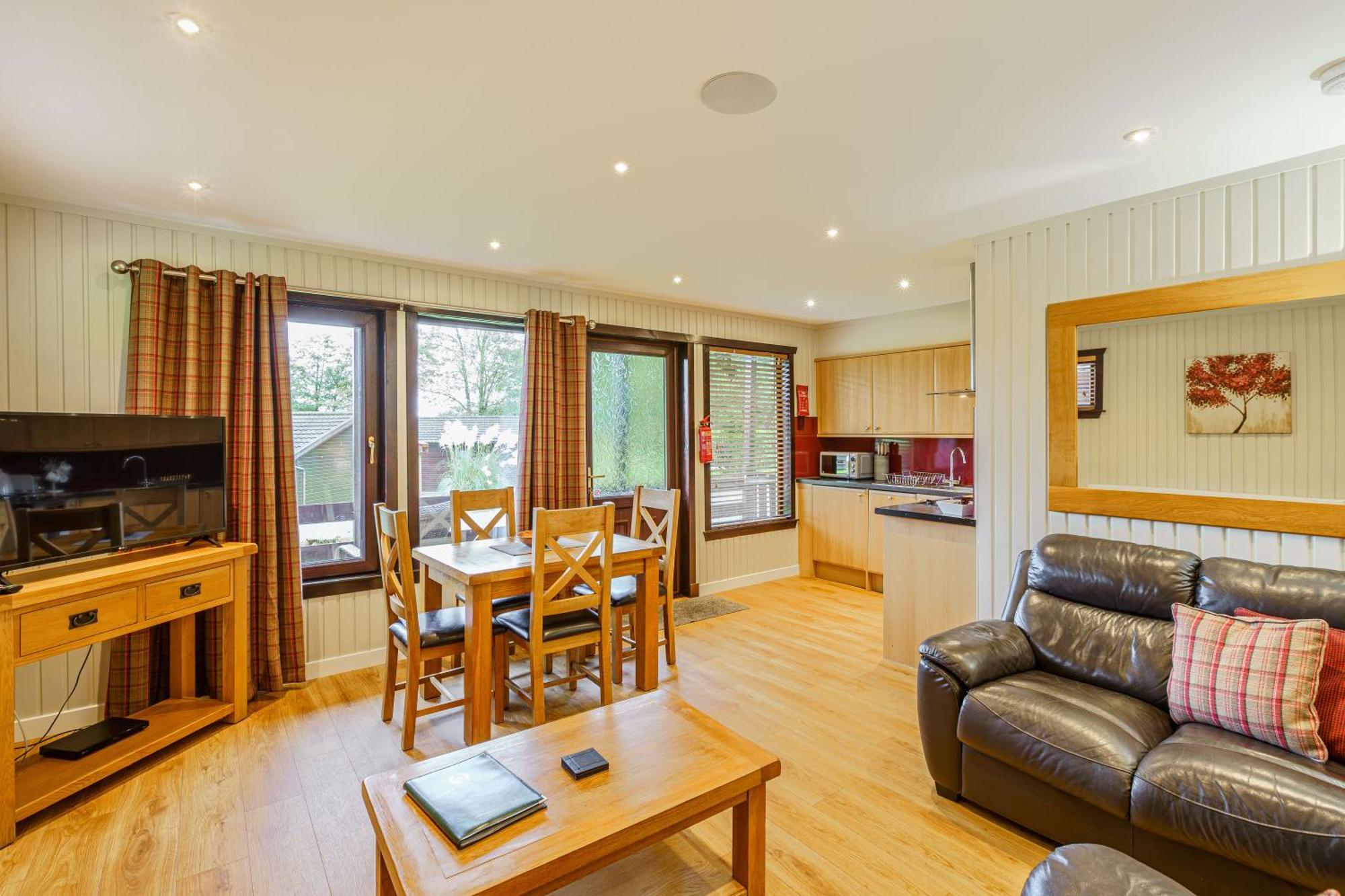 Birch 19 With Hot Tub Newton Stewart